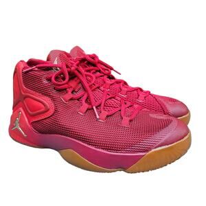 Red & Gold Jordans M12 Melo Big Apple 827176-696 Sneakers Size 8.5 Metallic